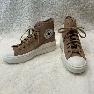 NWOT Converse Chuck Taylor All Star Move High-Top Sneaker
